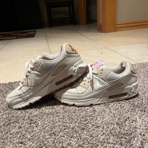 Wowza! Nike Air Max 90’s - Picture 2 of 6